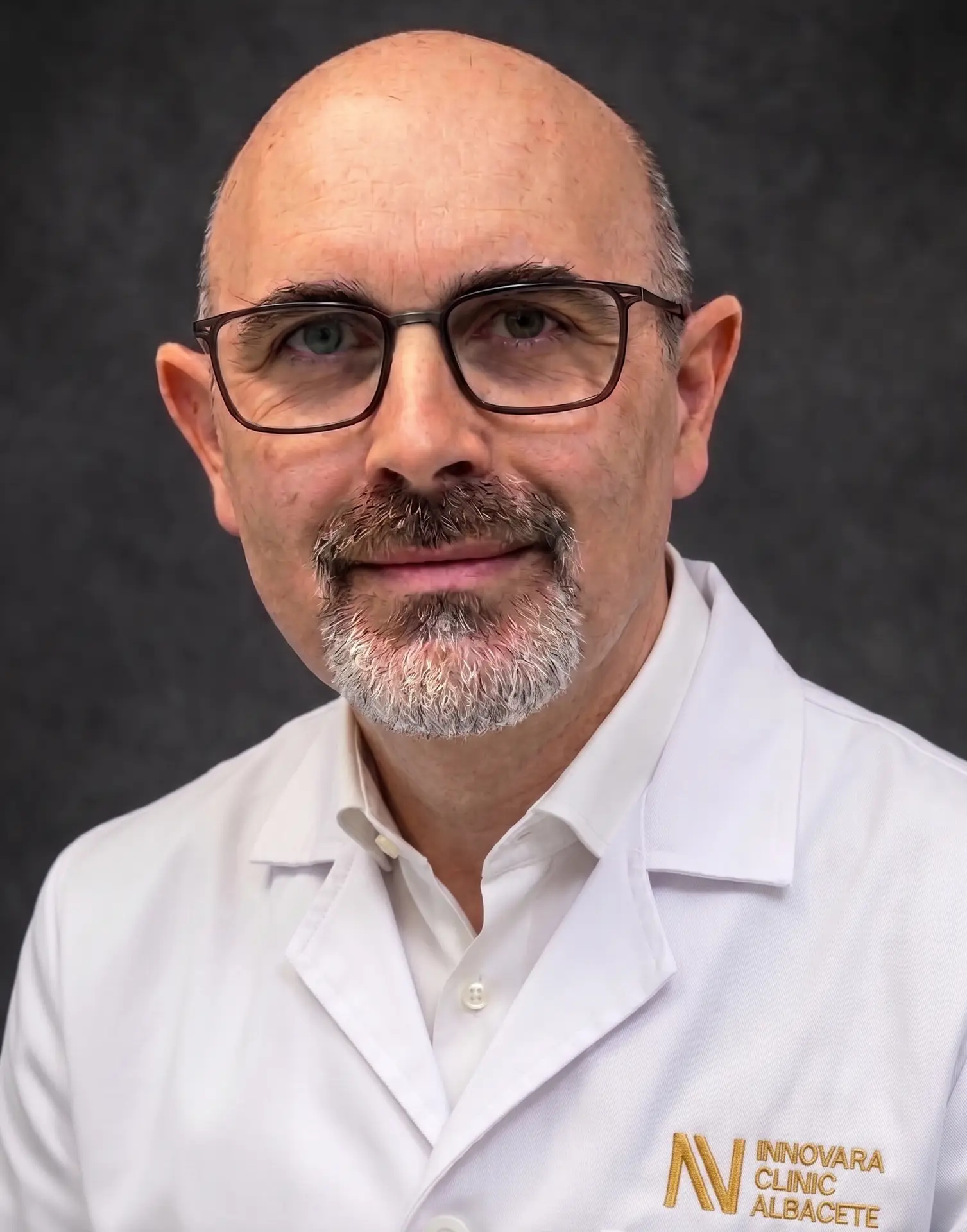 Dr. Javier Montón Cirujano Plástico Albacete